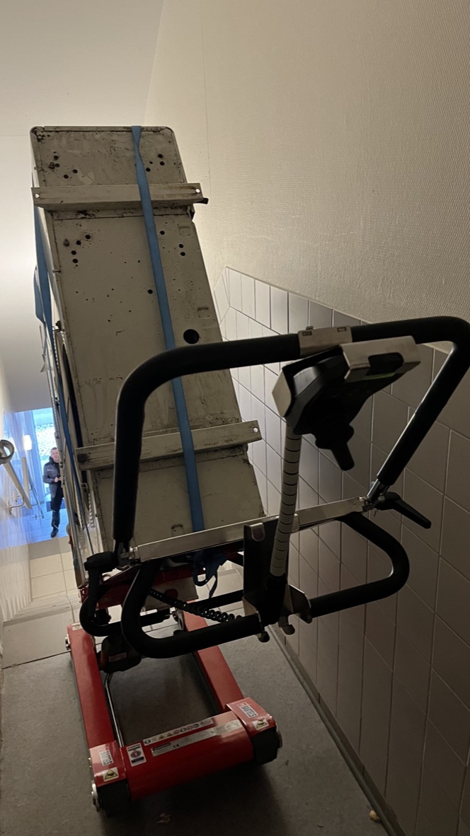 Klimagerät Transport bei niedriger Durchgangshöhe mit New Skipper